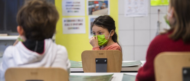 COVID 19 Kinder-Schule.jpg